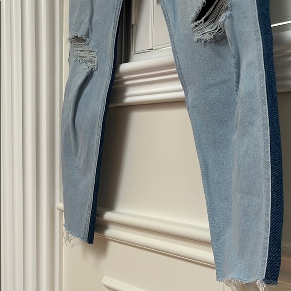 Hollister Blue Ankle Cropped Jeans with Sporty Accents - Picture 5 of 7